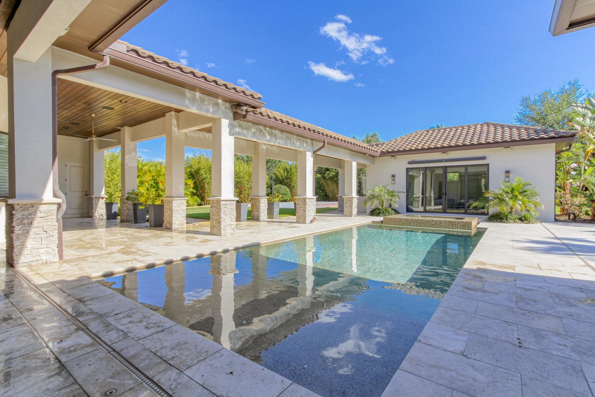 Salt Water Pool - Professional Listing Photography Windermere