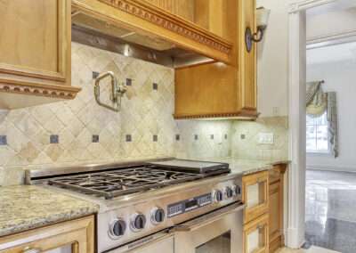 Gas Stove - Real Estate Photographer Near You - Longwood